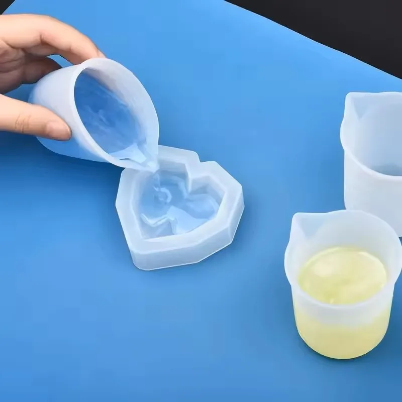 5pcs 100ml Silicone Measuring  - Resin Mixing Cup recension och pris